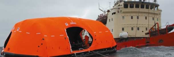 Viking Life-saving Equipment er en af de danske fremstillingsvirksomheder, der har taget
servitization til sig. I dag tjener virksomheden også penge på serviceleverancer i tilknytning til
salget af deres redningsflåder.