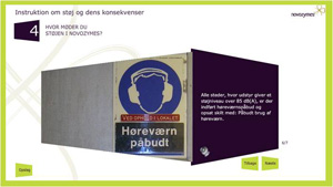 Billede af et interaktivt læringsmodul, hvor der vises et billede af et skilt med "Høreværn påbudt".