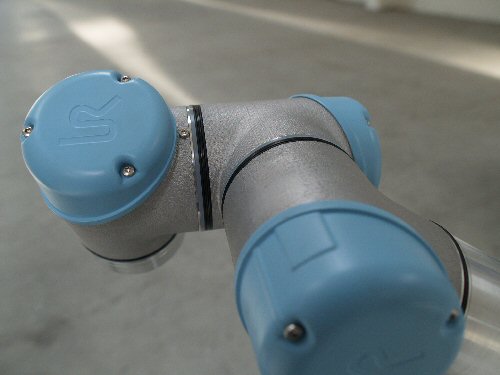 Universal Robots 3 500