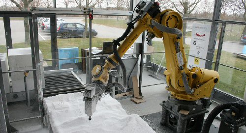 The High Tech Robot at the Concrete Centre