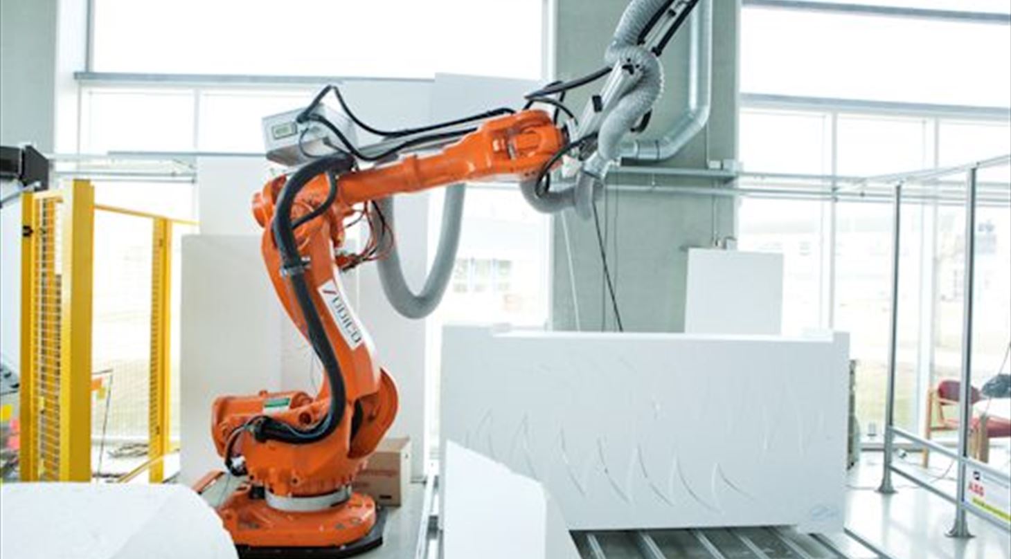 Billede af industrirobot - som eksempel på automatisering