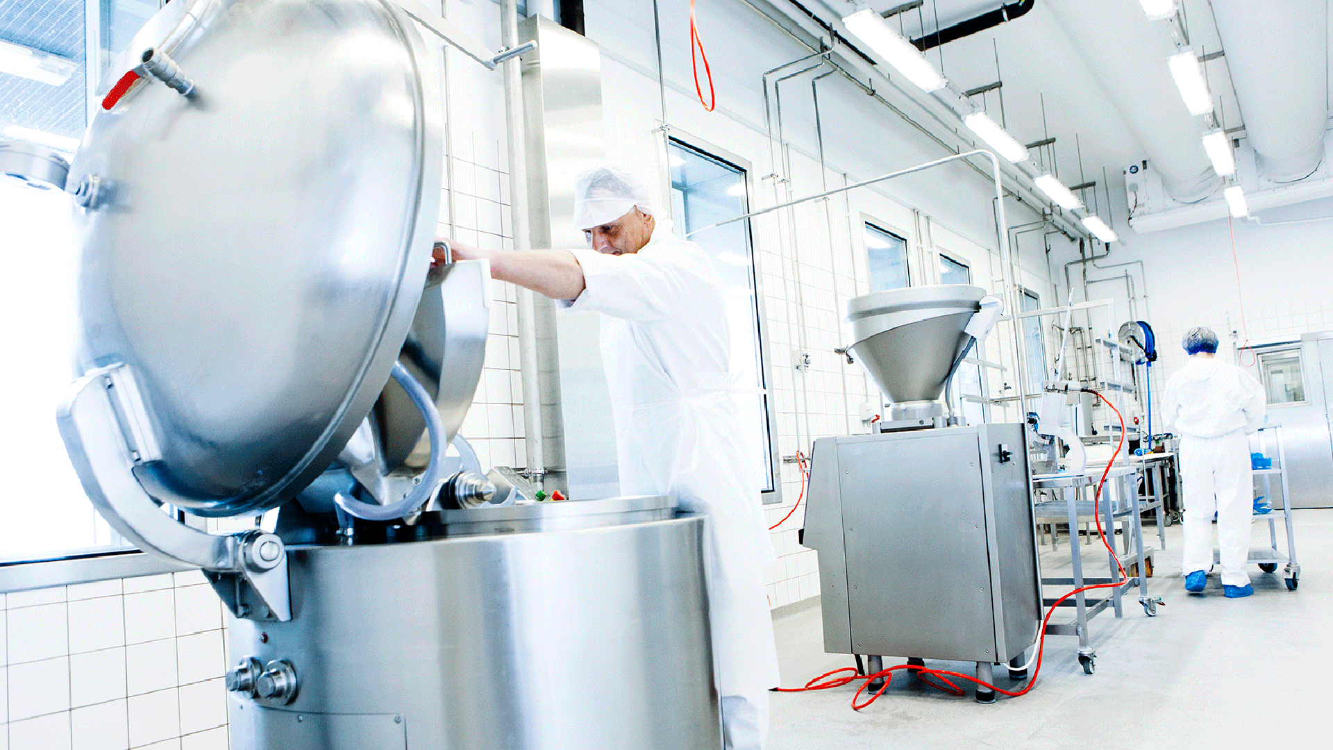 Teknologisk Institut kan teste et produkt, som en virksomhed selv har udviklet i eget laboratorium. Flere centre på Instituttet har fokus på at samarbejde med virksomheder, der er relativt langt i deres udviklingsproces.