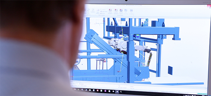 Fra digital robotsimulering til virkelighed hos ...