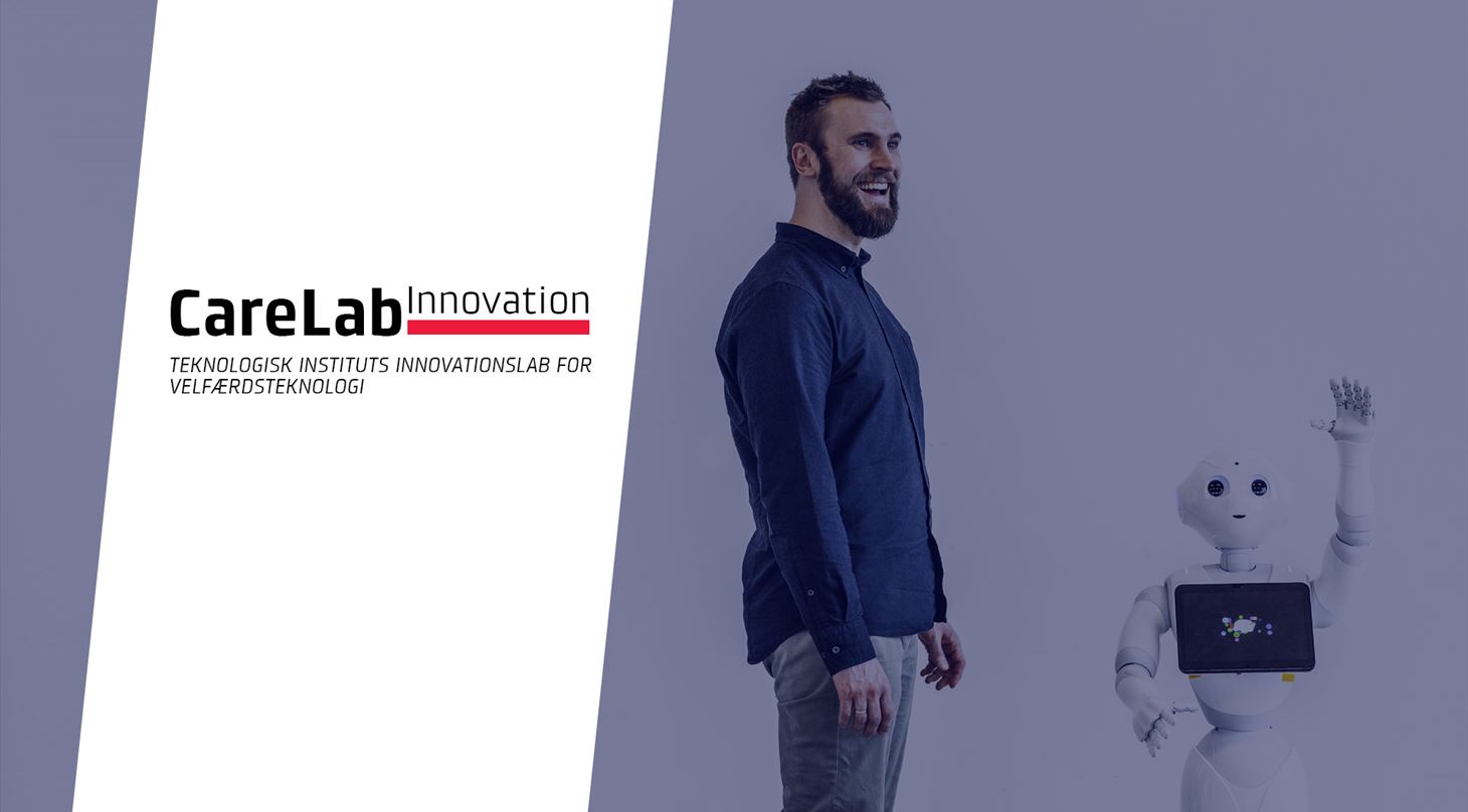 CareLab Innovation logo inklusiv mand der står sammen med robot