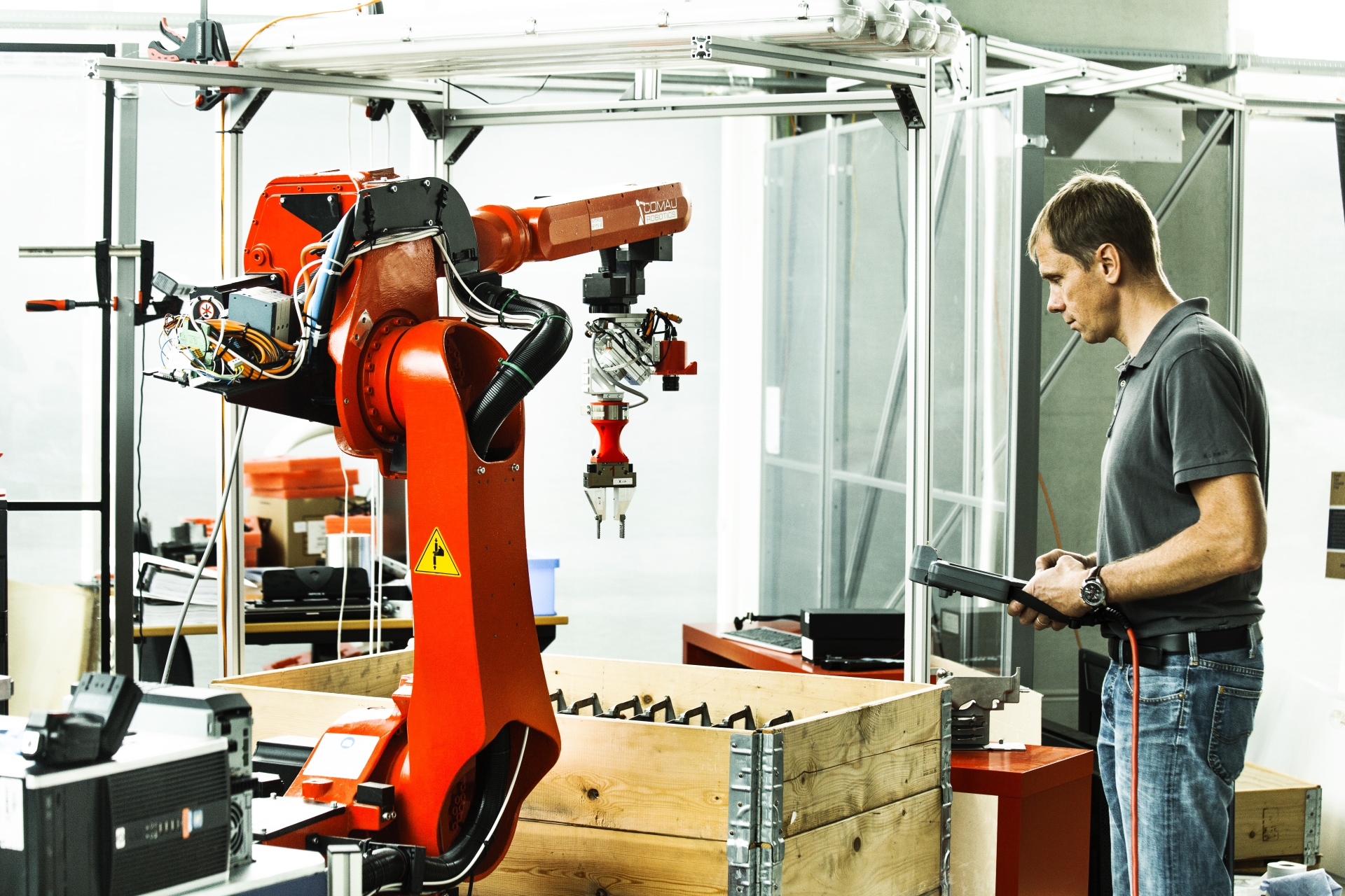 Danske virksomheder lukker robotterne ind - - Teknologisk Institut