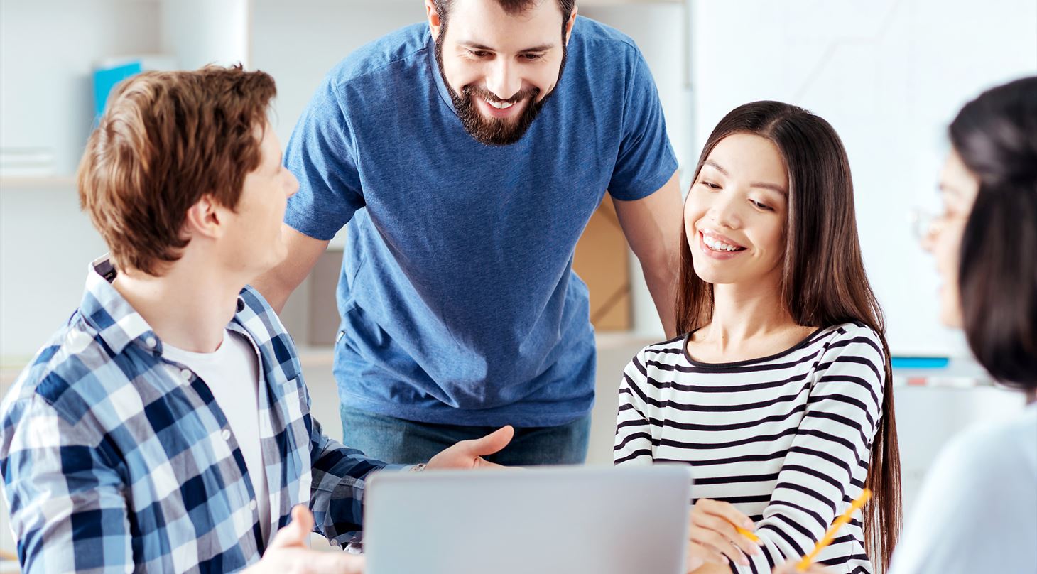 Lyt med til en podcast om hvordan man motiverer den unge generation