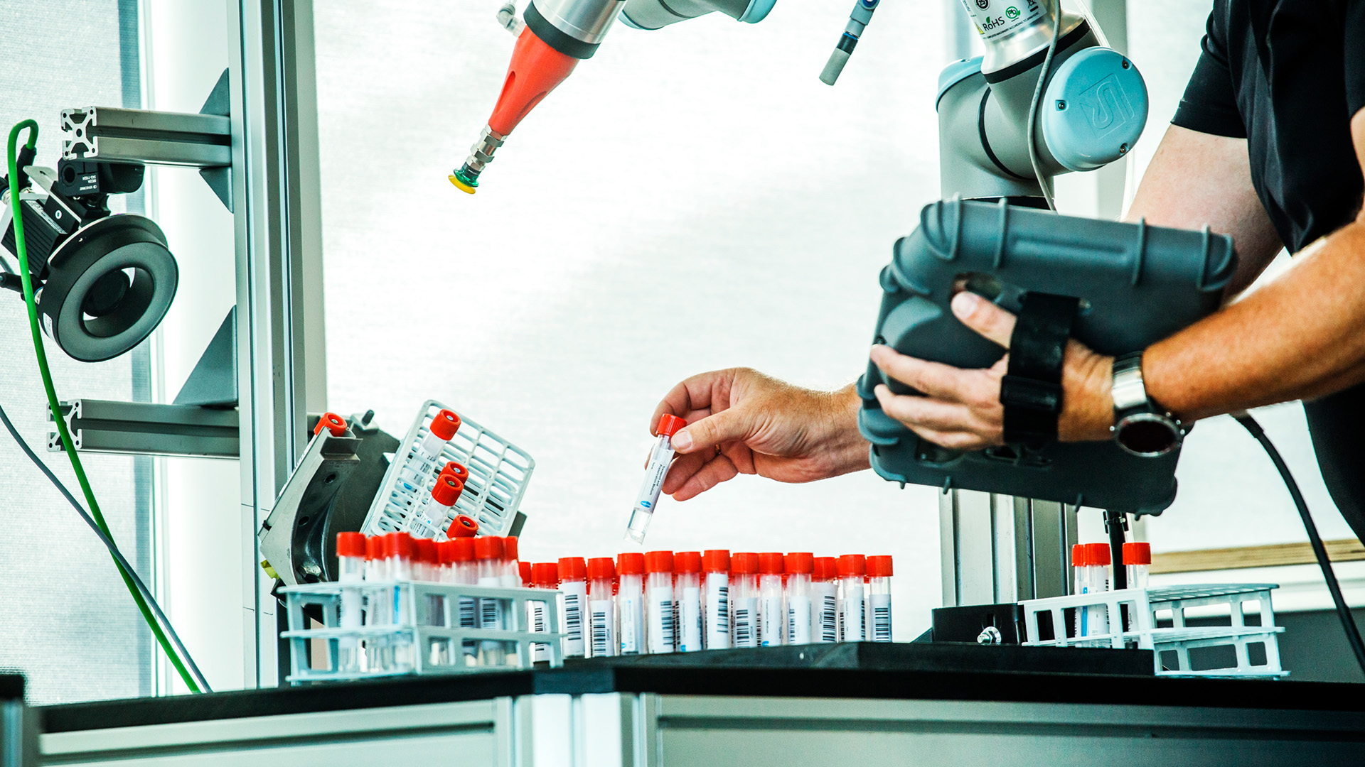 Ny undersøgelse: Accelererende innovation i robotter til sundhedsvæsenet – men stadig på hospitalerne Teknologisk Institut