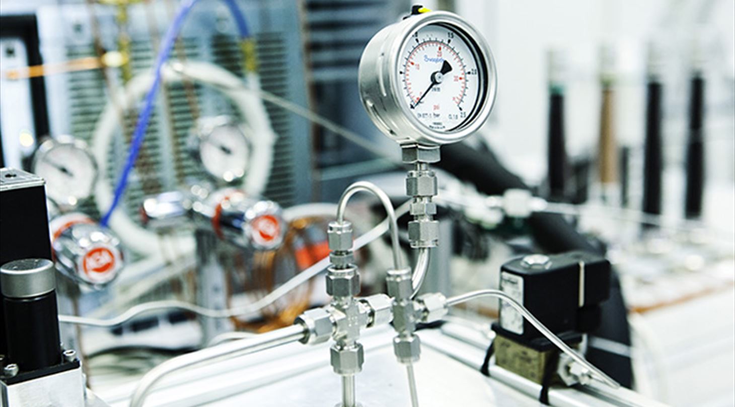 Billedet viser laboratorieudstyr