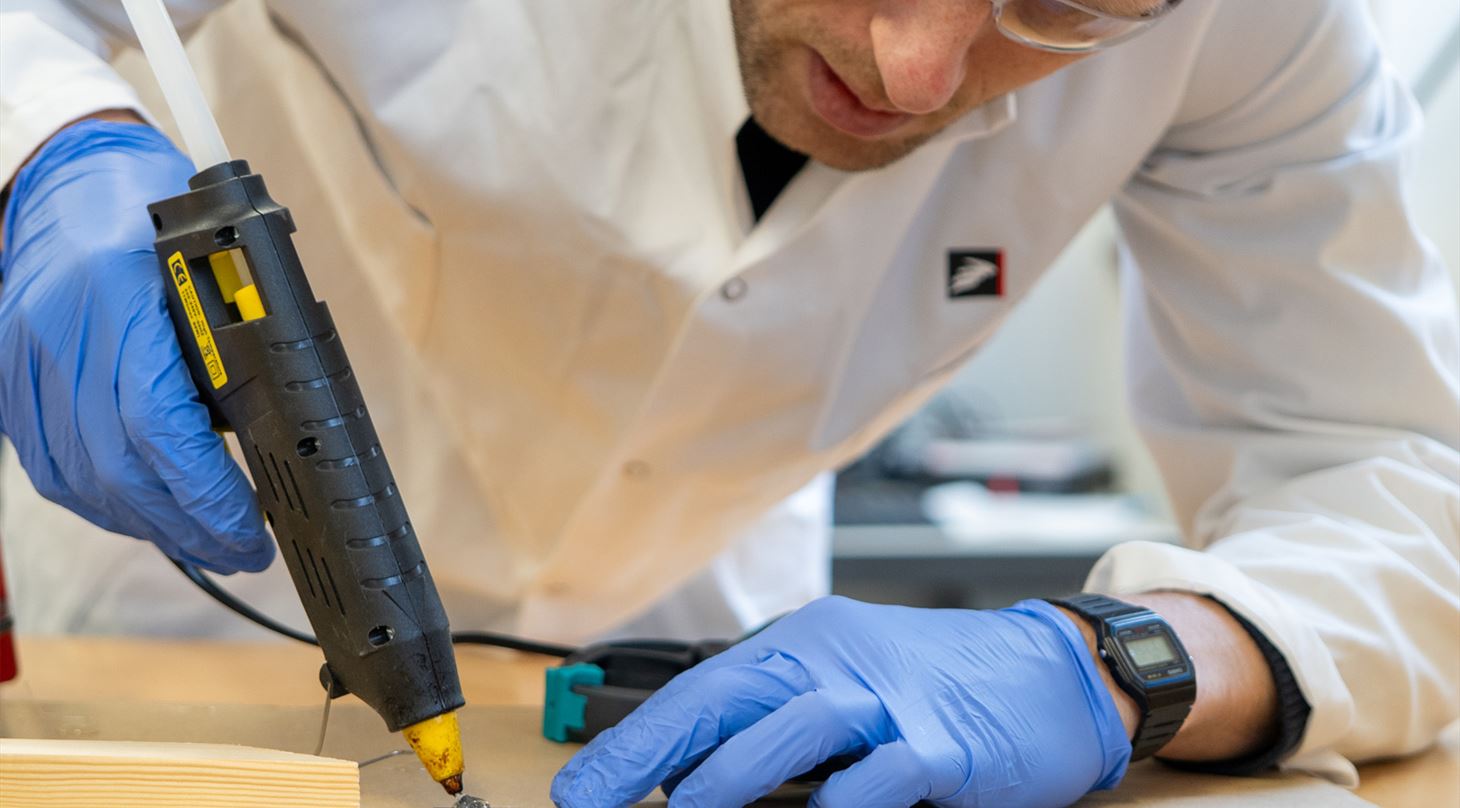 Få sikker limning og vedhæftning