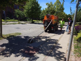 Figur x. Oppumpning af vand fra faskinen til vandingsbilen