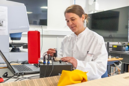 UnBlend Julie Brender Trads