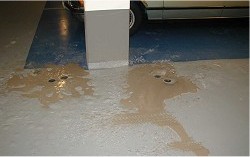 Parkeringskælder med buler i gulv - overfladebehandling